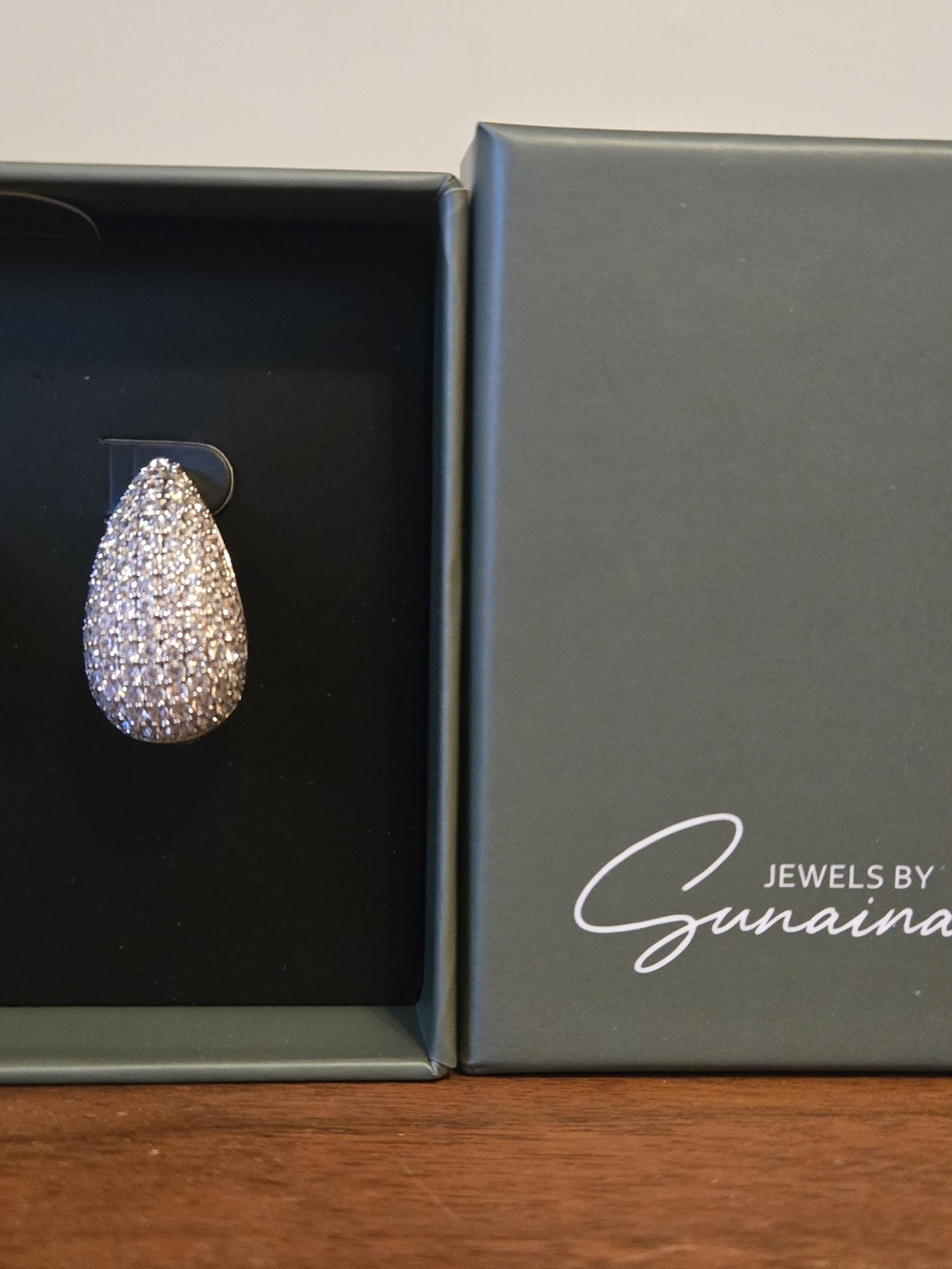 New In Box - Jewels By Sunania Narnia Silver Teardrop Pave Earrings